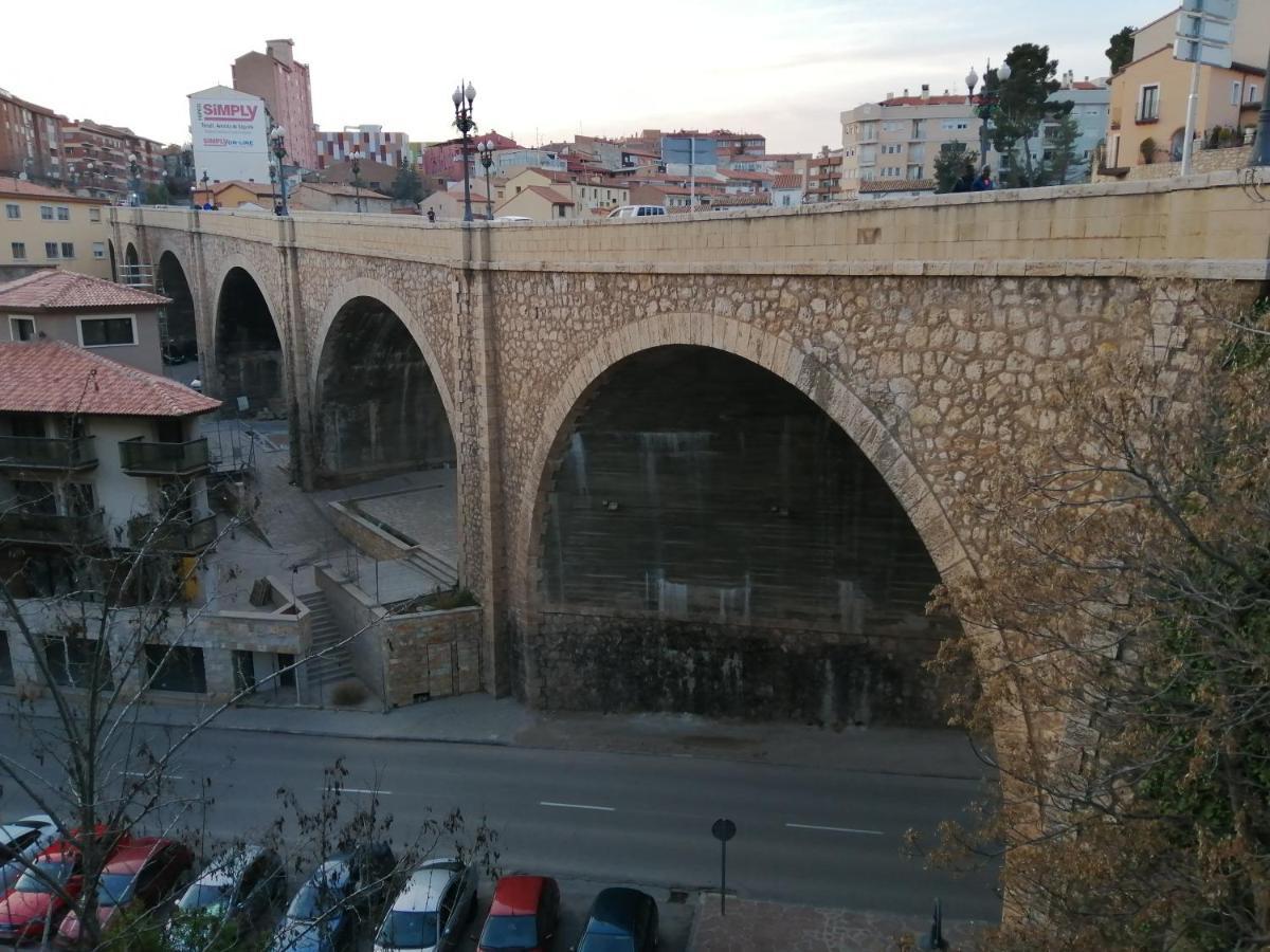 Estudios Los Arcos Teruel Exterior photo